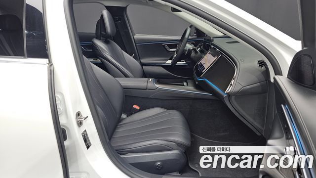 Mercedes-Benz E-Class E200 Avantgarde