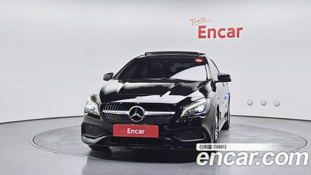 Mercedes-Benz CLA-Class CLA220 AMG Line