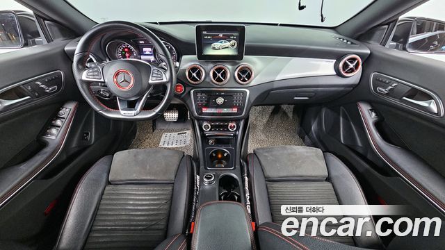 Mercedes-Benz CLA-Class CLA220 AMG Line