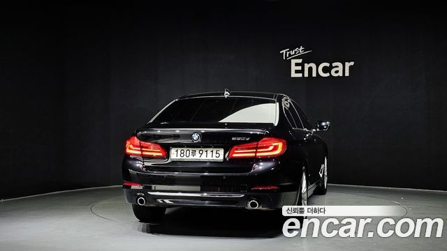 BMW 5-Series 520d Luxury Special Edition