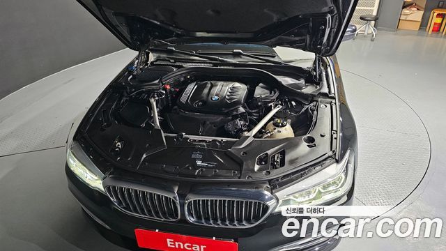 BMW 5-Series 520d Luxury Special Edition