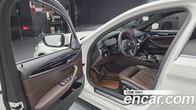 BMW 5-Series 530i M Sport Package