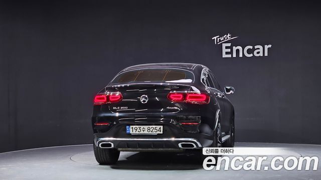 Mercedes-Benz GLC-Class GCL300 4MATIC Coupe