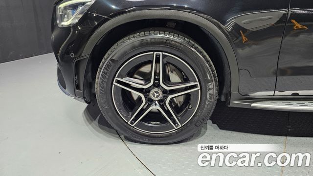 Mercedes-Benz GLC-Class GCL300 4MATIC Coupe