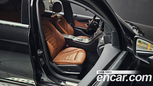 Mercedes-Benz GLC-Class GCL300 4MATIC Coupe