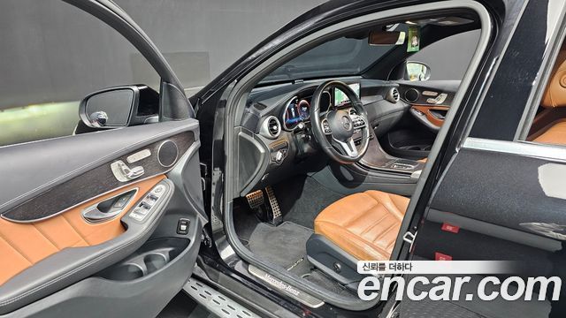 Mercedes-Benz GLC-Class GCL300 4MATIC Coupe