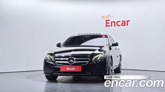 Mercedes-Benz E-Class E300 Avantgarde