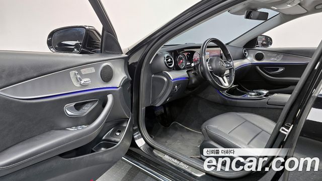 Mercedes-Benz E-Class E300 Avantgarde