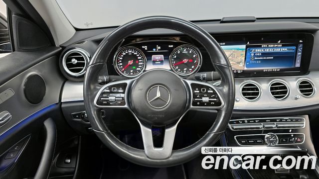 Mercedes-Benz E-Class E300 Avantgarde