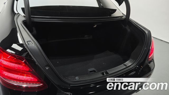 Mercedes-Benz E-Class E300 Avantgarde