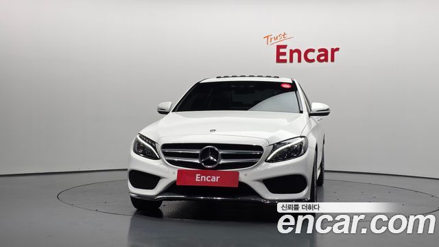 Mercedes-Benz C-Class C200 4MATIC AMG Line