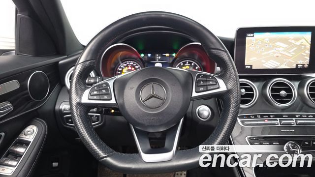 Mercedes-Benz C-Class C200 4MATIC AMG Line