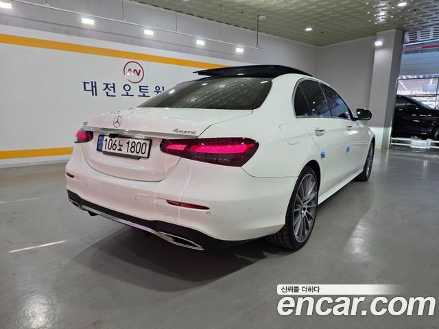 Mercedes-Benz E-Class E350 4MATIC AMG Line