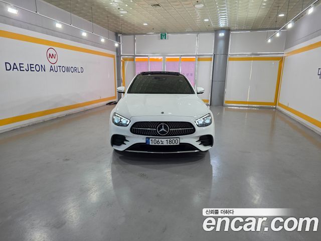 Mercedes-Benz E-Class E350 4MATIC AMG Line