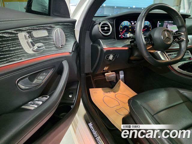 Mercedes-Benz E-Class E350 4MATIC AMG Line