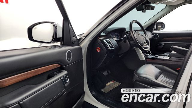 Land Rover Discovery 3.0 TD6 HSE Luxury