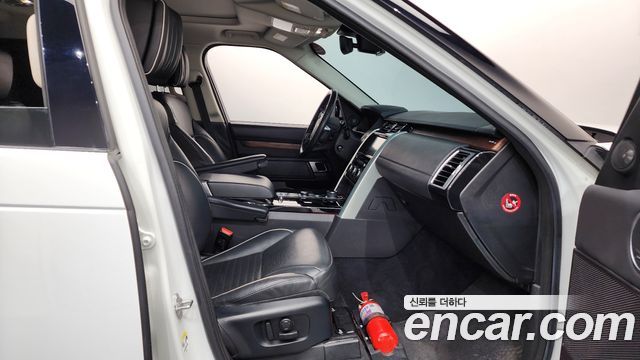 Land Rover Discovery 3.0 TD6 HSE Luxury