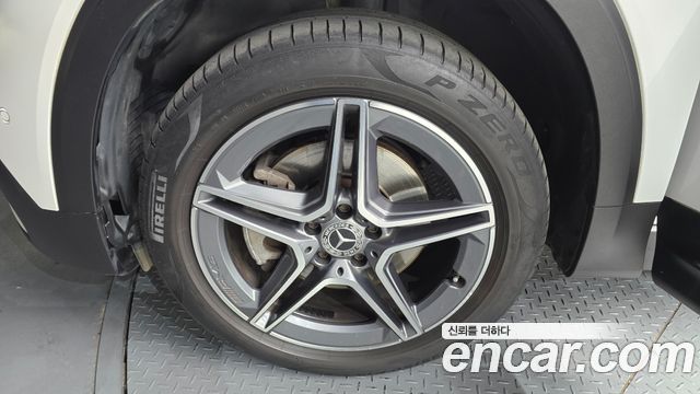 Mercedes-Benz GLB-Class GLB250 4MATIC
