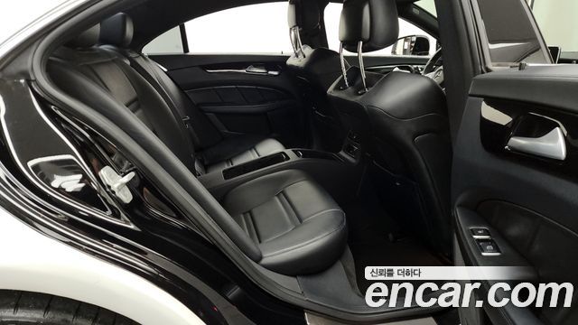 Mercedes-Benz CLS-Class W218 CLS63 AMG 4MATIC