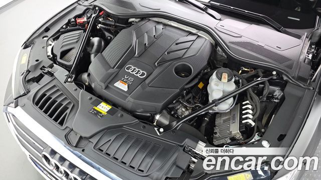 Audi A8 55 TFSI Quattro LWB