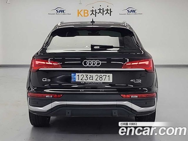 Audi Q5 (FY) 40 TDI Quattro Premium Sportback