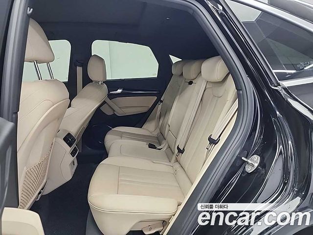 Audi Q5 (FY) 40 TDI Quattro Premium Sportback