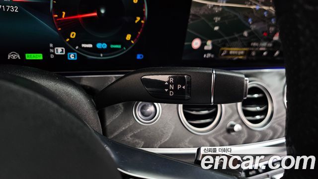Mercedes-Benz E-Class E350 4MATIC AMG Line
