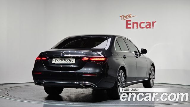 Mercedes-Benz E-Class E350 4MATIC Exclusive