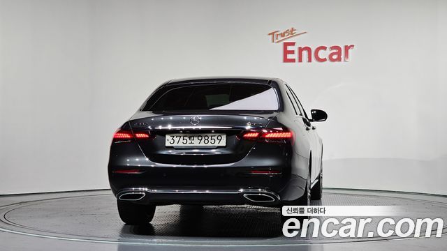 Mercedes-Benz E-Class E350 4MATIC Exclusive