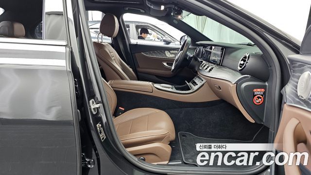 Mercedes-Benz E-Class E350 4MATIC Exclusive
