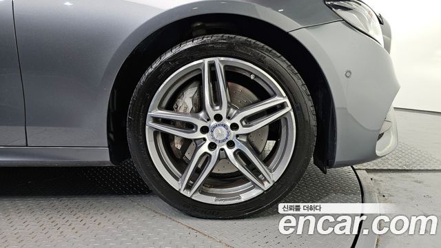 Mercedes-Benz E-Class E350d