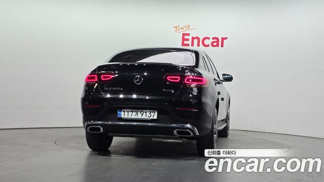 Mercedes-Benz GLC-Class GLC300e 4MATIC Coupe