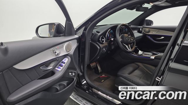 Mercedes-Benz GLC-Class GLC300e 4MATIC Coupe