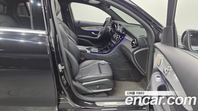 Mercedes-Benz GLC-Class GLC300e 4MATIC Coupe
