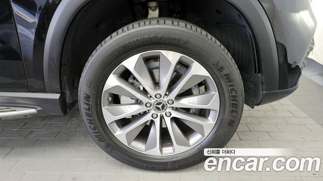 Mercedes-Benz GLE-Class GLE300d 4MATIC