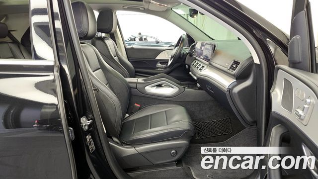 Mercedes-Benz GLE-Class GLE300d 4MATIC