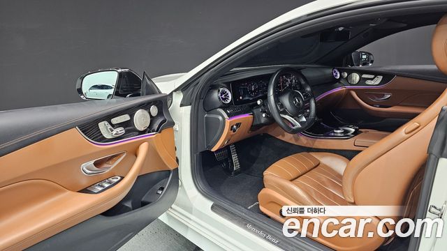 Mercedes-Benz E-Class W213 E220d Coupe