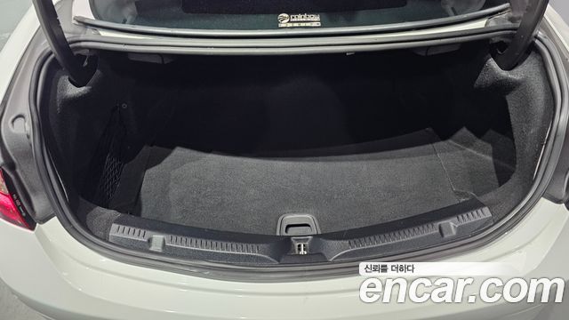 Mercedes-Benz E-Class W213 E220d Coupe