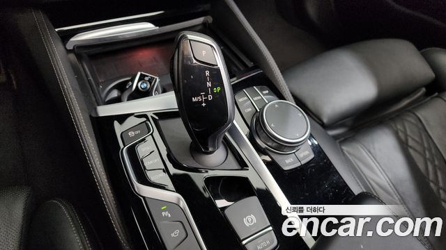 BMW 5-Series 520d xDrive M Sport Package Plus
