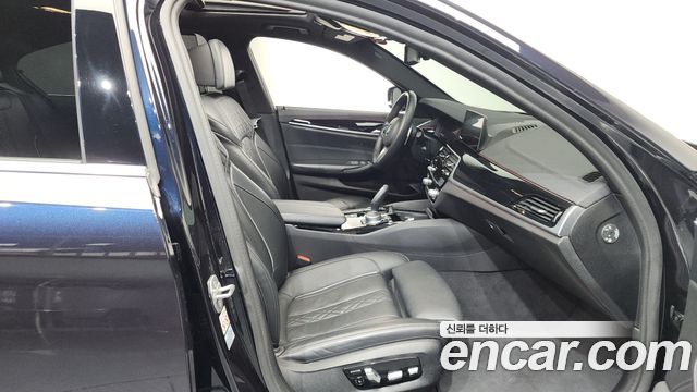 BMW 5-Series 520d xDrive M Sport Package Plus
