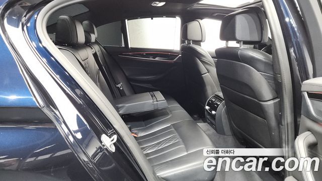 BMW 5-Series 520d xDrive M Sport Package Plus