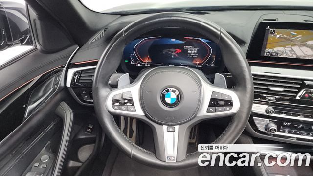 BMW 5-Series 520d xDrive M Sport Package Plus