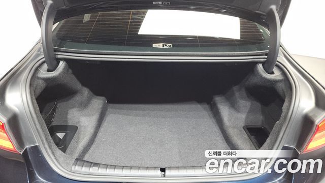 BMW 5-Series 520d xDrive M Sport Package Plus