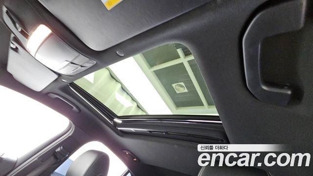 Mercedes-Benz GLC-Class GLC300 4MATIC Premium Coupe