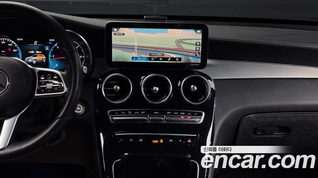 Mercedes-Benz GLC-Class GLC220 d 4MATIC