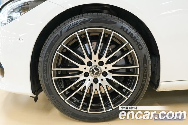 Mercedes-Benz C-Class C300 4MATIC Avantgarde