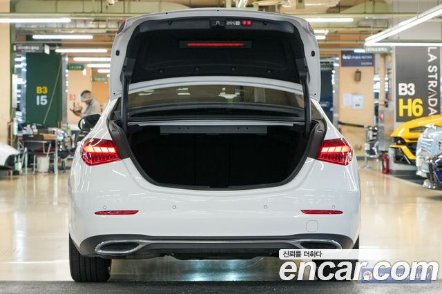 Mercedes-Benz C-Class C300 4MATIC Avantgarde