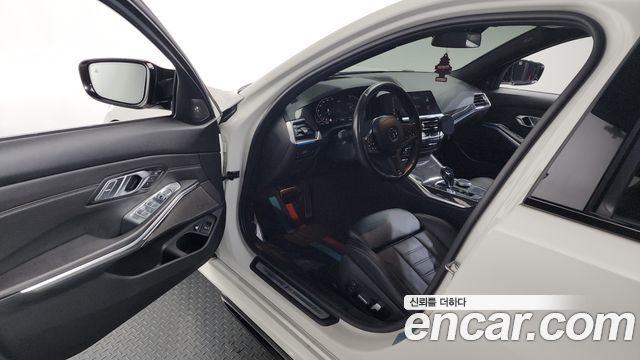 BMW 3Series (G20) 330e M Sport