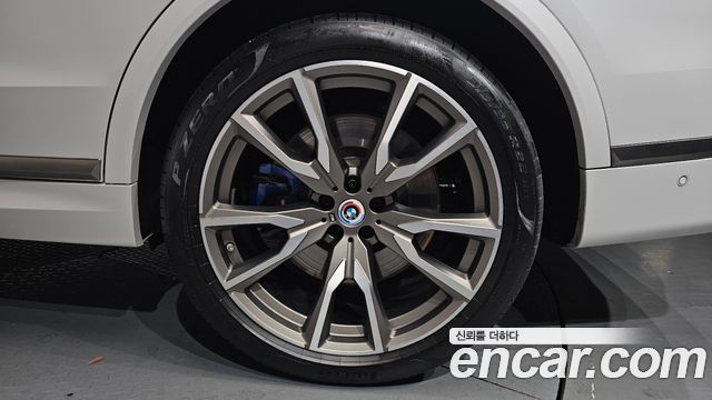BMW X7 M50i 6STR