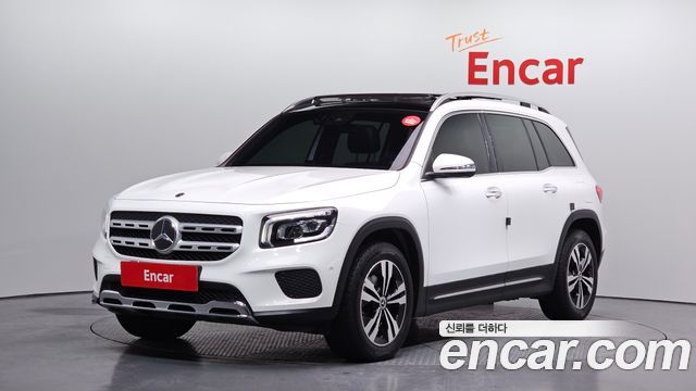 Mercedes-Benz GLB-Class GLB220